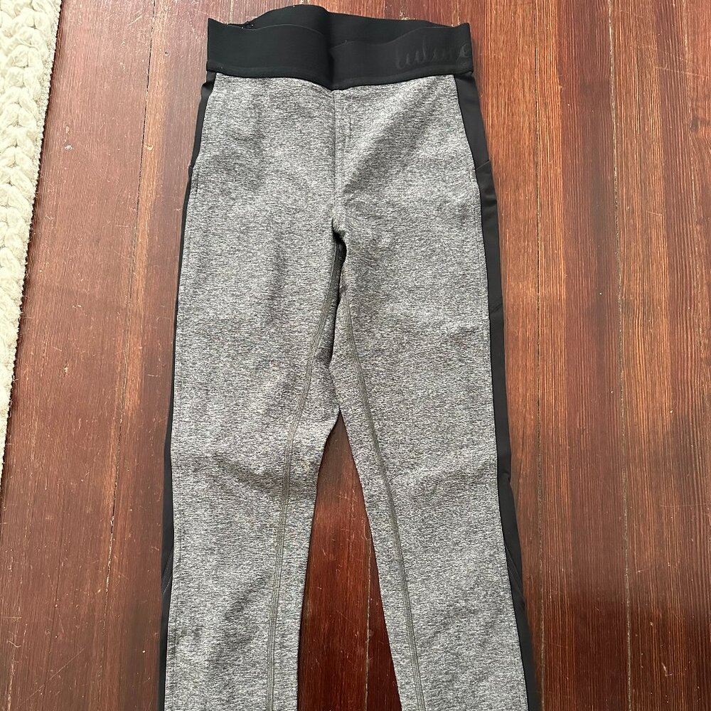 Lululemon Black / Gray Leggings